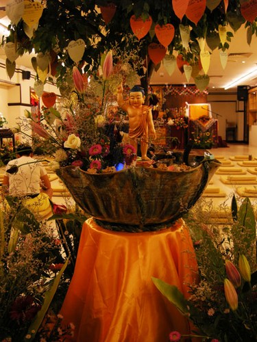 Wesak 2009 006
